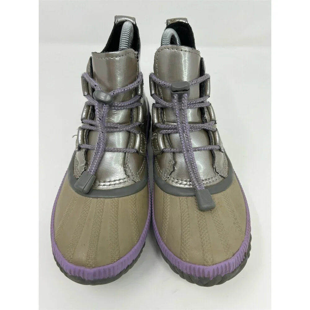 SOREL Out N About Plus Duck Boots Girls Silver Gray Purple Trim Waterproof 4